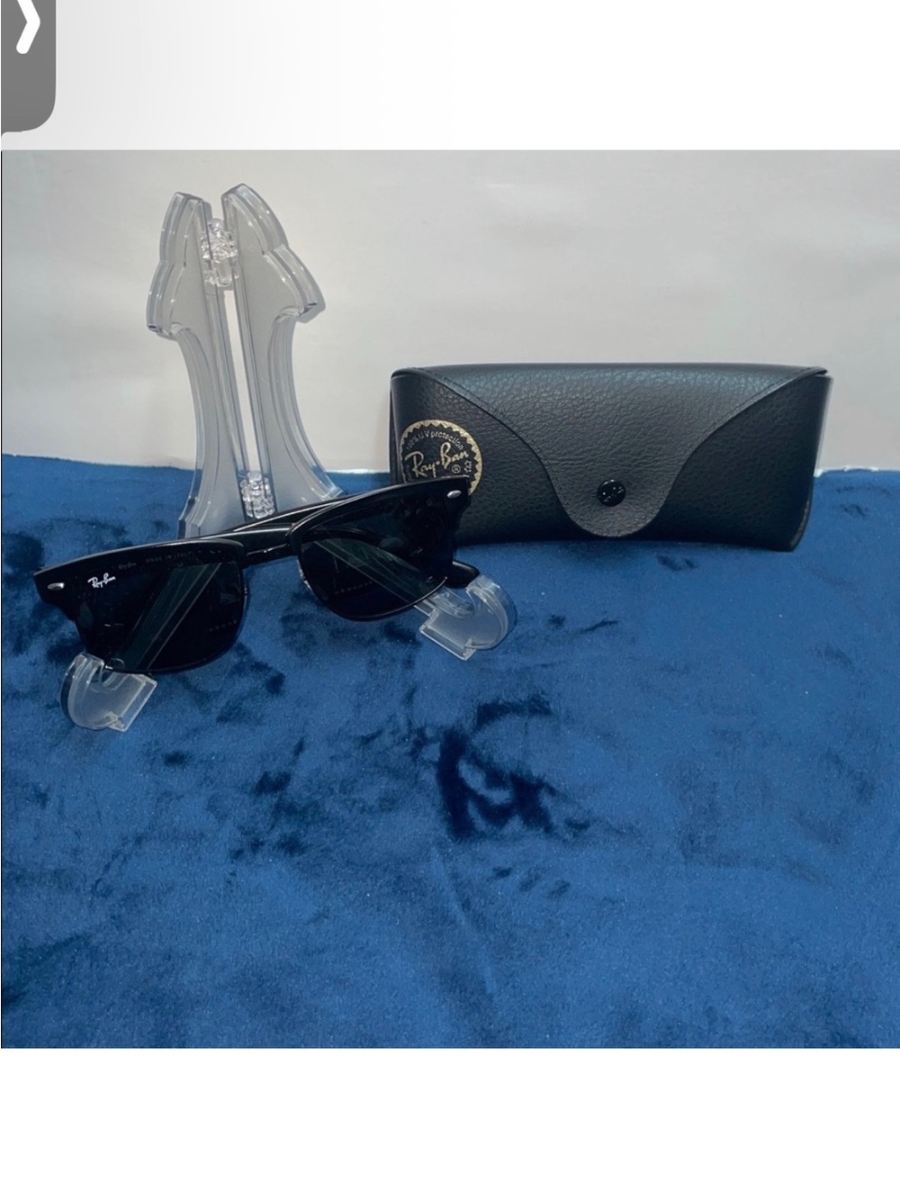 Ray-Ban Black Men's Sunglasses with Black Case
